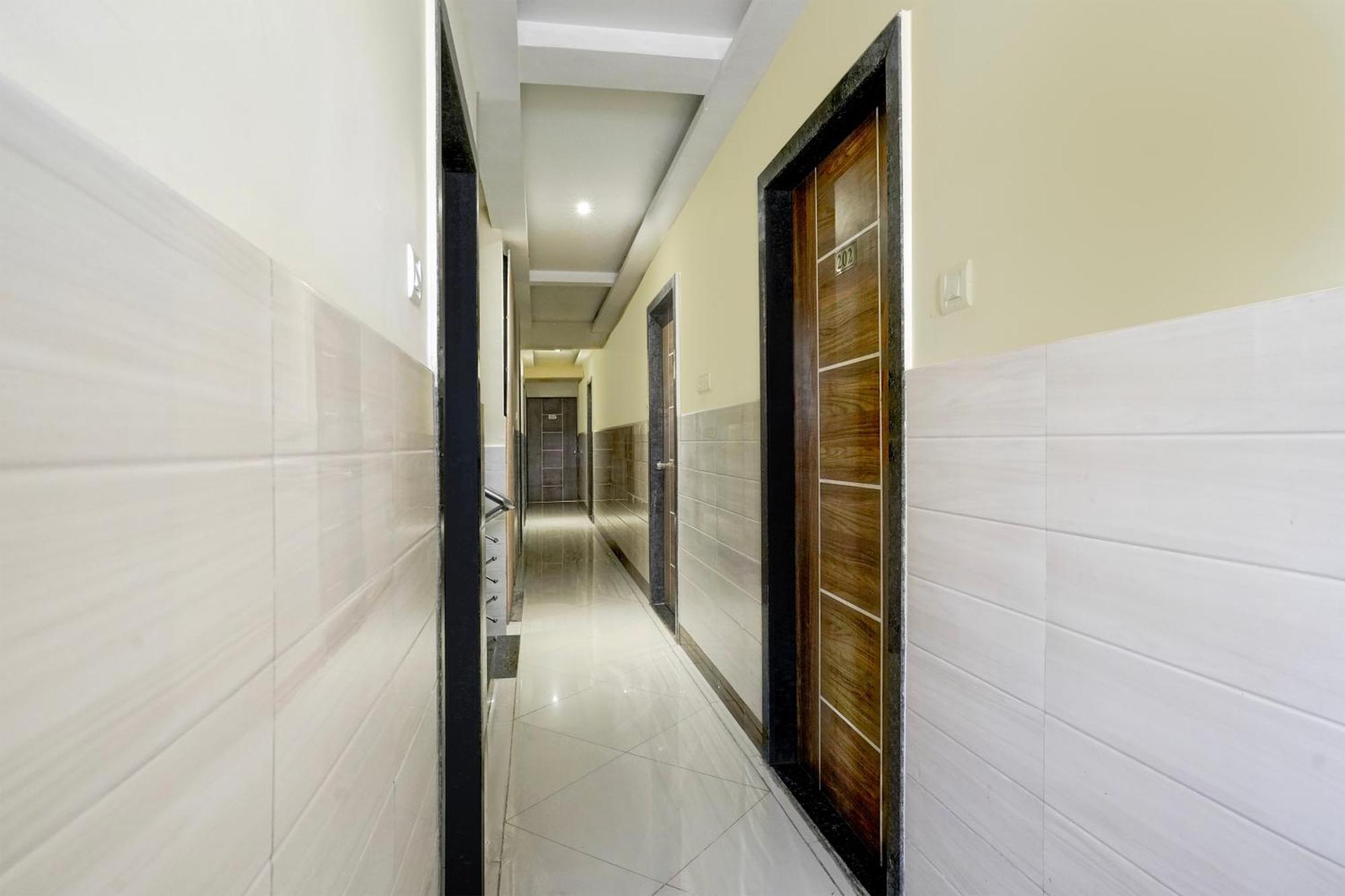 โอโย 16510 คีตาญชลี รีเจนซี Hotel เชอร์ดี ภายนอก รูปภาพ